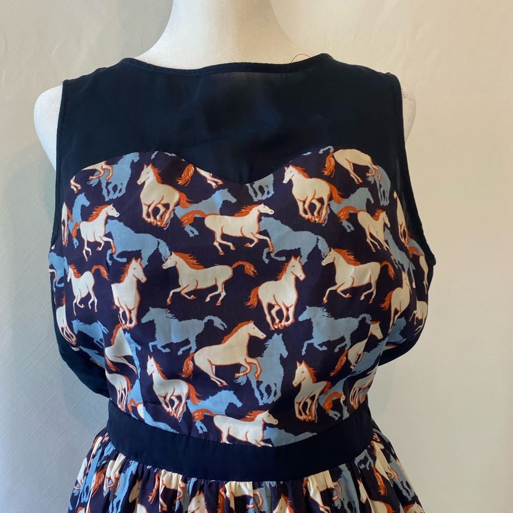 Pink Martini The Runaway Summer Dress Sleeveless Open Back Horse Print  XS - Picture 2 of 16